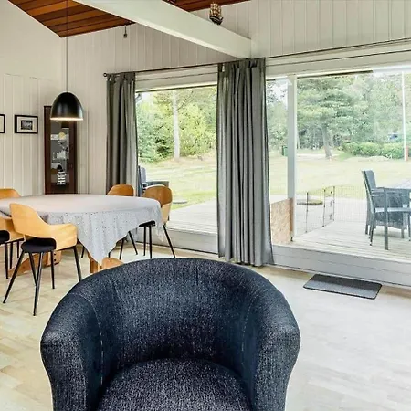 Ve464-vejers-strand-gulspurvevej-10 Nyaraló *