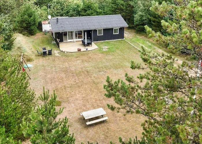 Ve464-vejers-strand-gulspurvevej-10 *